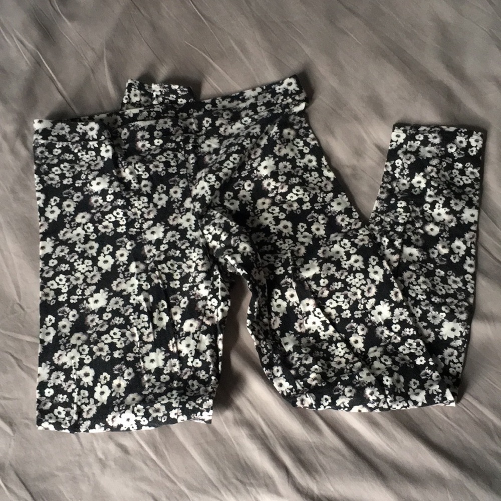 Lauren Conrad Leggings Black White Floral